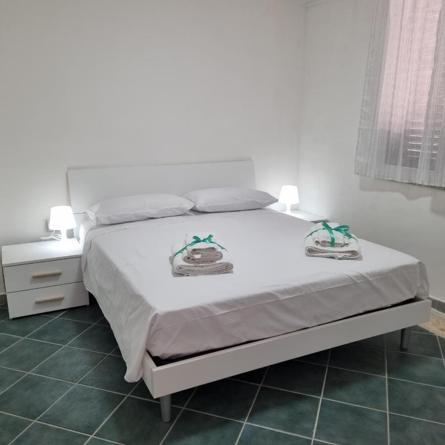Casa Vacanze Afea Torre Dell'Orso Salento Puglia Екстер'єр фото