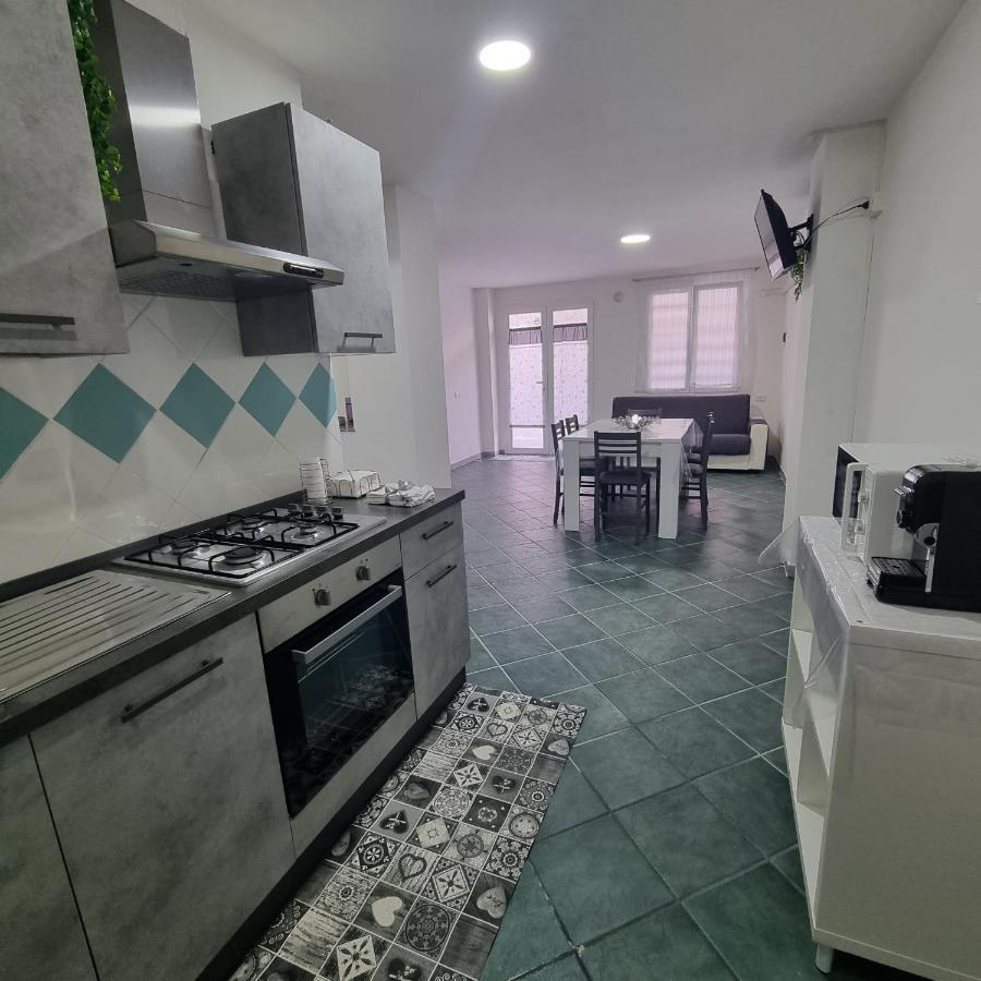 Casa Vacanze Afea Torre Dell'Orso Salento Puglia Екстер'єр фото